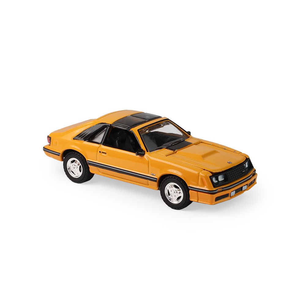 Fox Mustang - Medium Vanilla